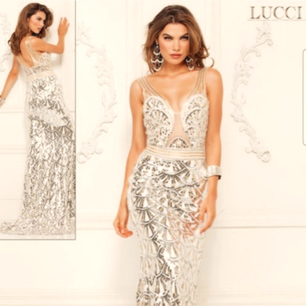 Lucci Lu Evening dress size 2, style 8043 silver and gold sequins